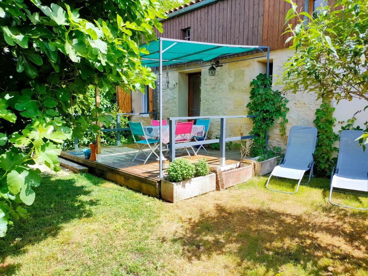 Gite " Suzon" A Peyroutas Vignonet St Emilion Exterior photo